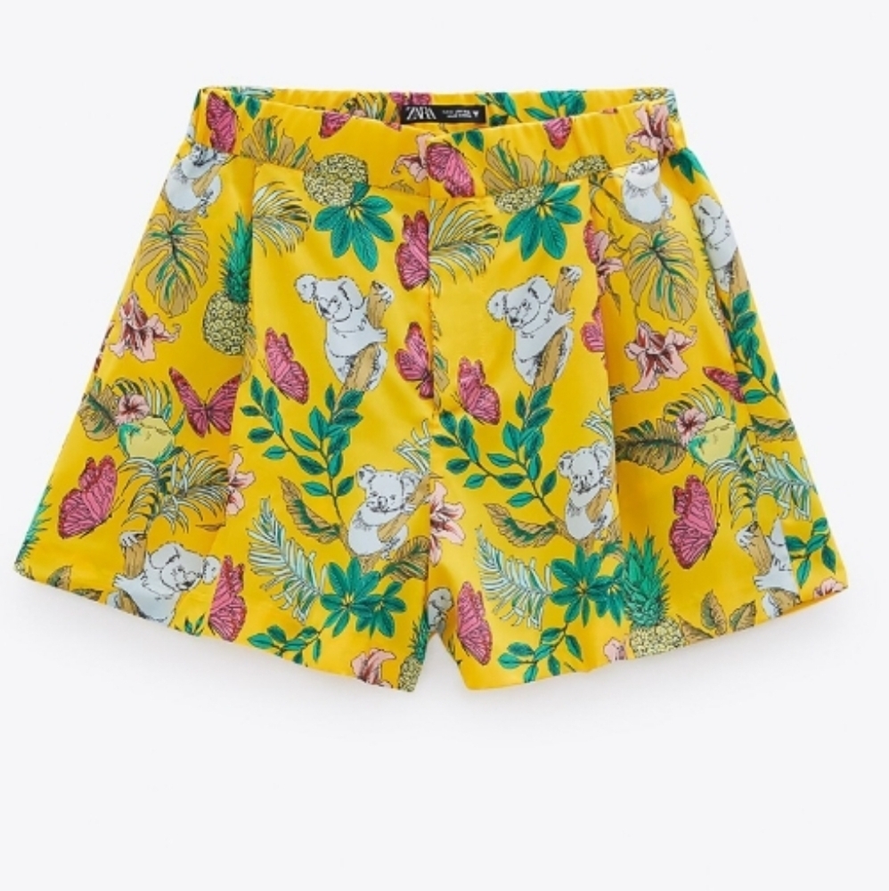𝅺ZARA tropical prints shorts